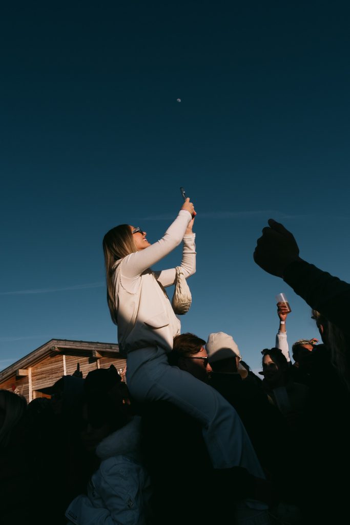 Les gens, les choses, le soleil
Tignes, France
Série de photo, 2026